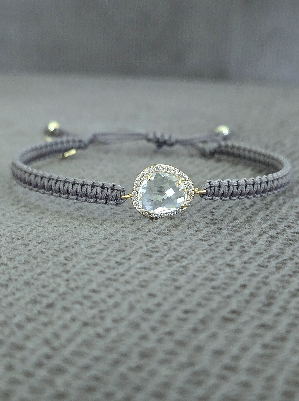 TAI Braided🪢 Grey🩶 Silk Adjustable Bracelet with Glass🪟 Focal - NWOT